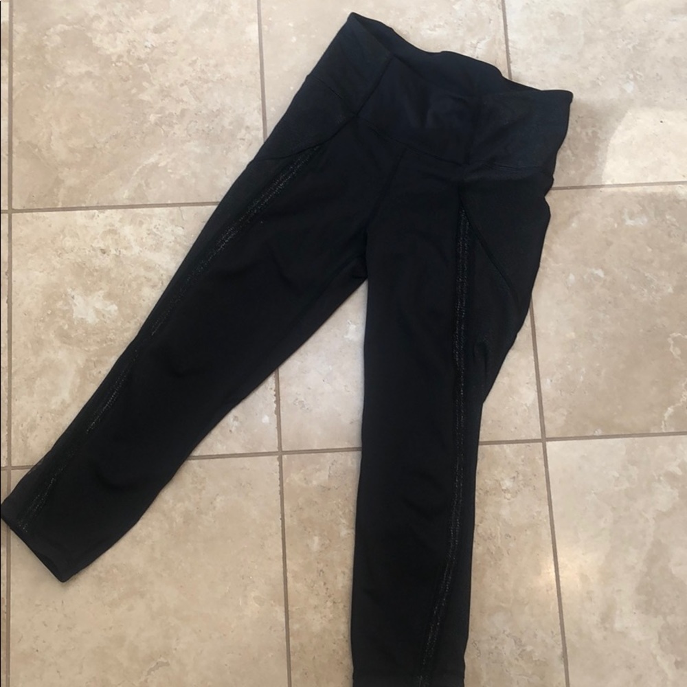 Lululemon crops